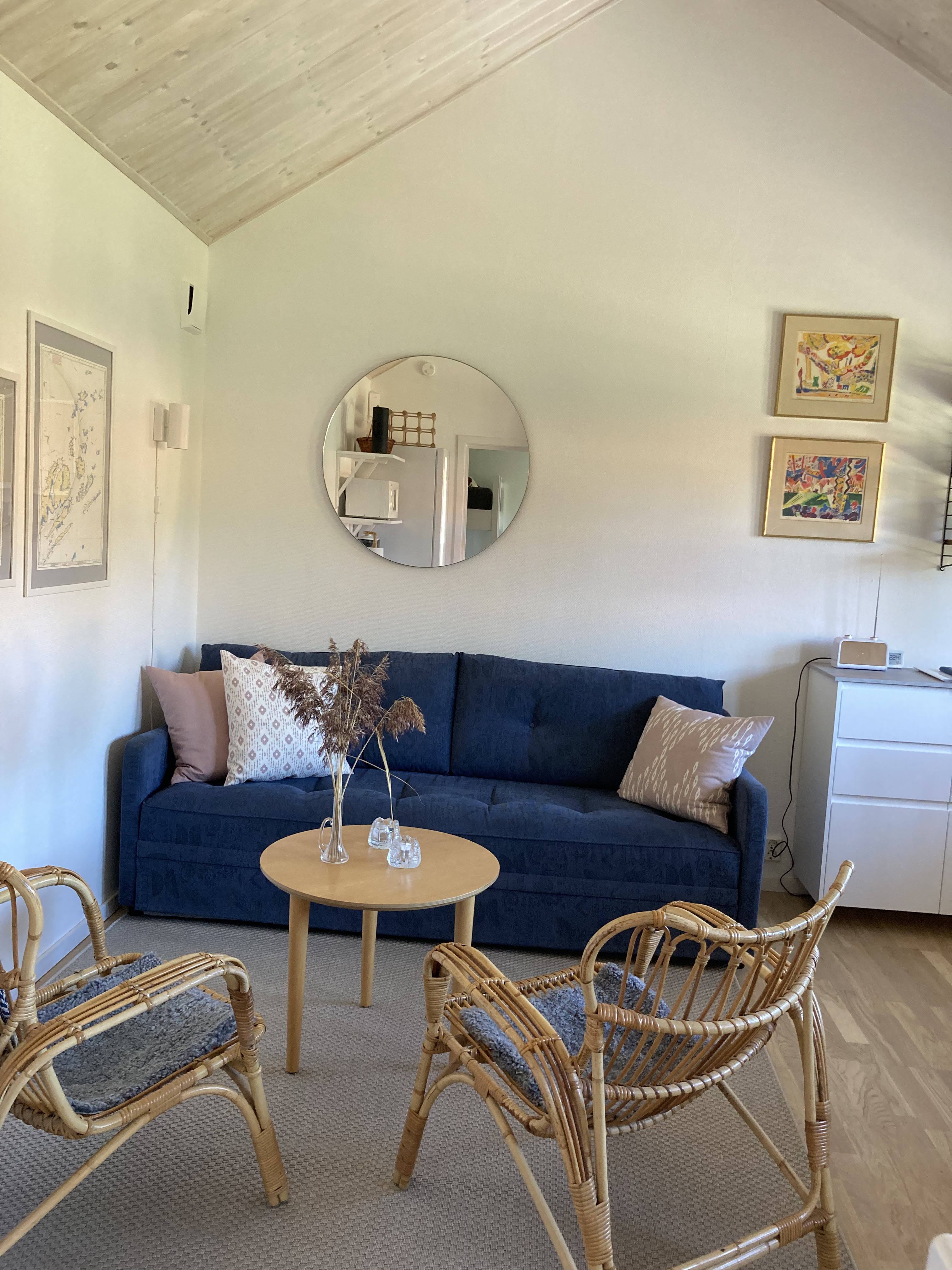 Allrum med bäddsoffa